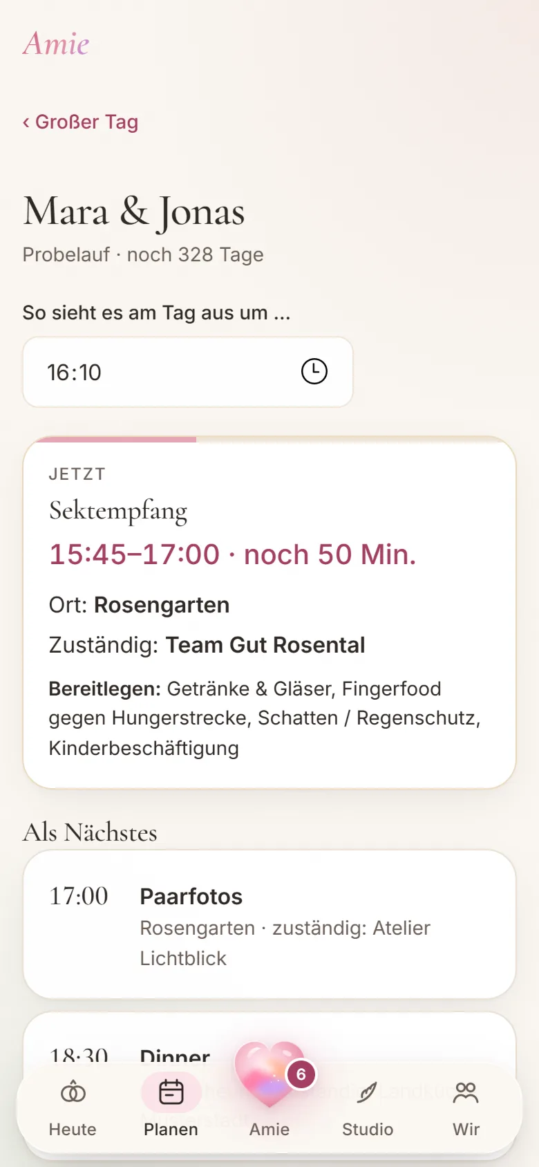Tagesmodus am Hochzeitstag: jetzt Sektempfang, als Nächstes Paarfotos